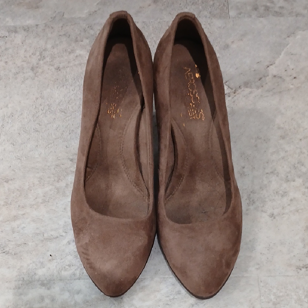 Aerosoles Brown Suede Pumps